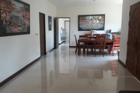 House in Nakhon Ratchasima, Thailand 5 bedrooms № 157217 - photo 3