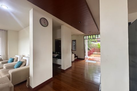 House in Phuket, Thailand 5 bedrooms № 173669 - photo 29