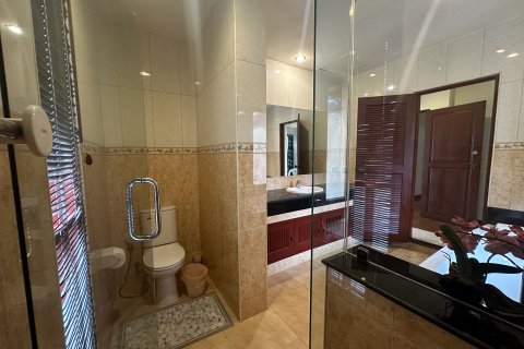 House in Phuket, Thailand 5 bedrooms № 173669 - photo 22