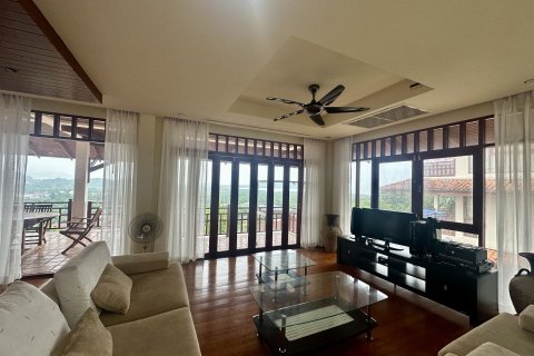 House in Phuket, Thailand 5 bedrooms № 173669 - photo 14
