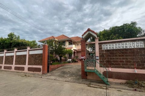 House in Thawi Watthana, Bangkok, Thailand 6 bedrooms № 159361 - photo 5