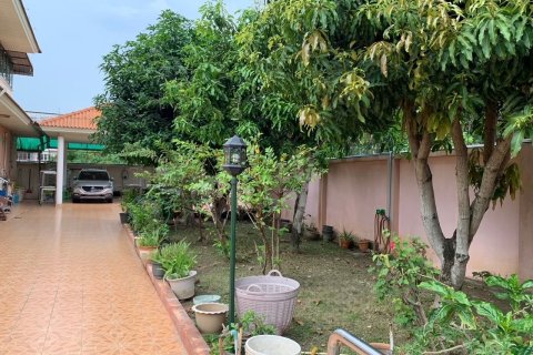 House in Thawi Watthana, Bangkok, Thailand 6 bedrooms № 159361 - photo 4