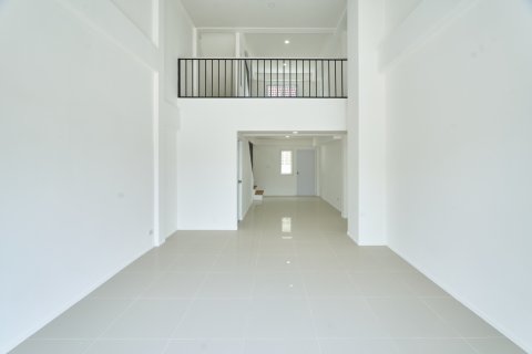 Townhouse in San Sai, Thailand 2 bedrooms № 159364 - photo 3