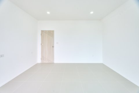 Townhouse in San Sai, Thailand 2 bedrooms № 159364 - photo 29