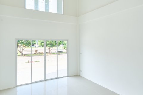 Townhouse in San Sai, Thailand 2 bedrooms № 159364 - photo 8