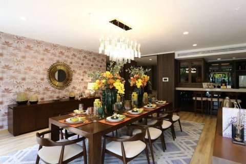Condo in Bangkok, Thailand, 3 bedrooms  № 181024 - photo 3