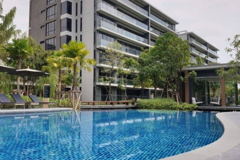 Condo in Bangkok, Thailand, 3 bedrooms  № 181024 - photo 13