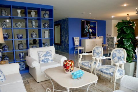 Condo à Bangkok, Thaïlande, 3 chambres  № 181027 - photo 2