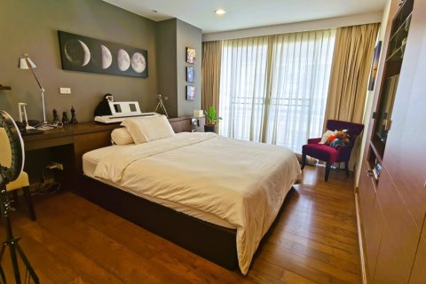 Condo in Bangkok, Thailand, 4 bedrooms  № 181030 - photo 10