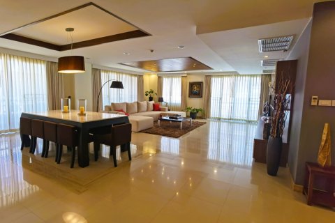 Condo à Bangkok, Thaïlande, 4 chambres  № 181030