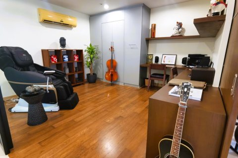 Condo in Bangkok, Thailand, 4 bedrooms  № 181030 - photo 12