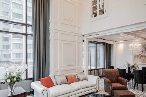 Condo in Bangkok, Thailand, 3 bedrooms  № 181029 - photo 11