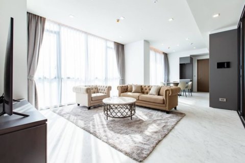 Condo in Bangkok, Thailand, 2 bedrooms  № 181028