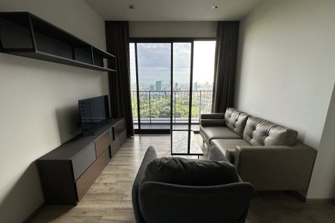 Condo à Chatuchak, Bangkok, Thaïlande, 3 chambres № 170924 - photo 2