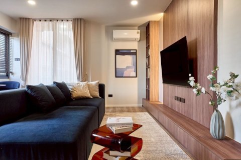 Condo à Chiang Mai, Thaïlande, 2 chambres  № 170921