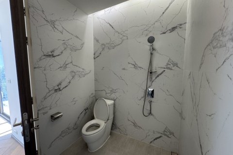 Condo à Watthana, Bangkok, Thaïlande, 2 chambres  № 170922 - photo 20