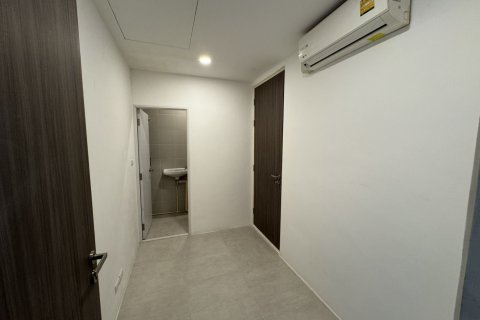 Condo à Watthana, Bangkok, Thaïlande, 2 chambres  № 170922 - photo 4