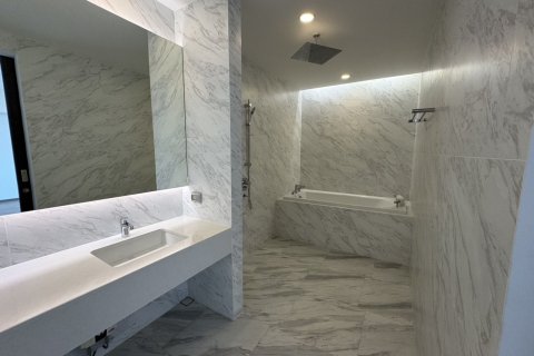 Condo à Watthana, Bangkok, Thaïlande, 2 chambres  № 170922 - photo 8