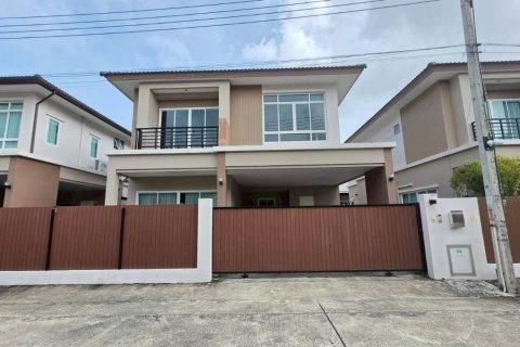 Villa in Pattaya, Thailand 4 bedrooms № 180341