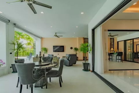 Villa in Phuket, Thailand 8 bedrooms № 137096 - photo 13