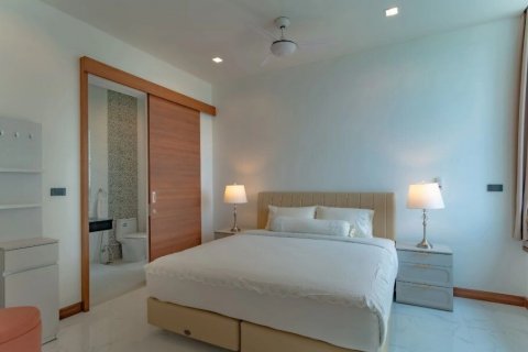 Villa in Phuket, Thailand 8 bedrooms № 137096 - photo 25