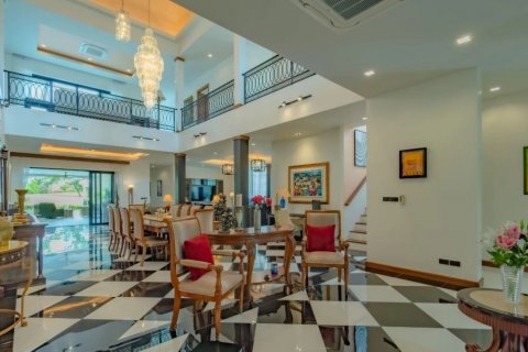 Villa in Phuket, Thailand 8 bedrooms № 137096 - photo 26