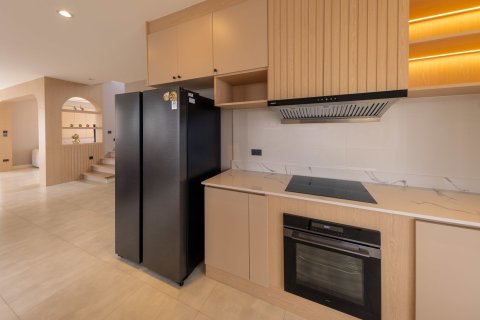 House in Chiang Mai, Thailand 4 bedrooms № 171510 - photo 17