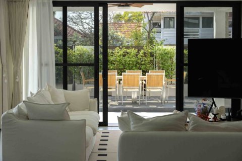 Villa in Pattaya, Thailand 8 bedrooms № 158819 - photo 7
