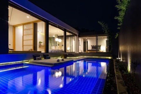 Villa in Phuket, Thailand 3 bedrooms № 154627 - photo 2