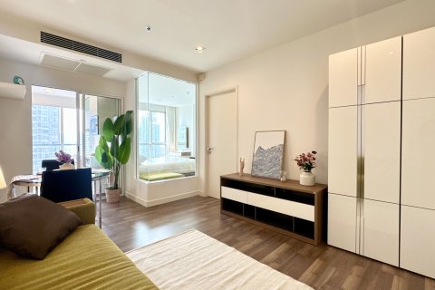 Студия в кондо в Бангкоке, Таиланд № 154631 - фото 2