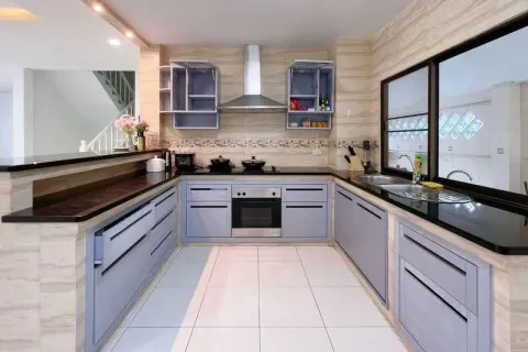 Casa de 4 dormitorios en Pattaya, Tailandia № 211742 - foto 20