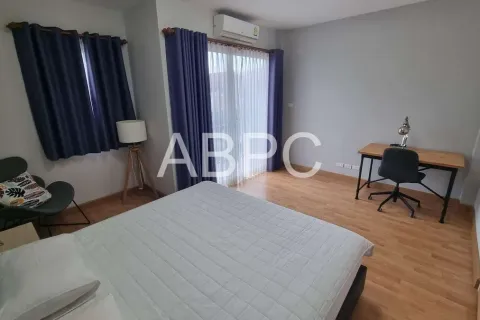 Adosado de 2 dormitorios en Pattaya, Tailandia № 211736 - foto 7