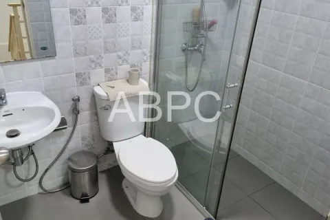 Adosado de 2 dormitorios en Pattaya, Tailandia № 211736 - foto 9