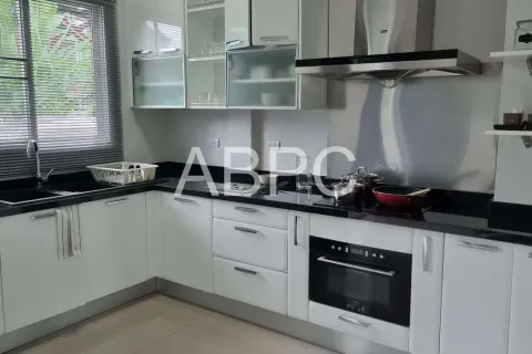 Adosado de 2 dormitorios en Pattaya, Tailandia № 211736 - foto 5