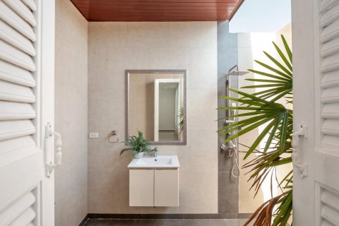 Villa in Pattaya, Thailand 6 bedrooms № 162969 - photo 3