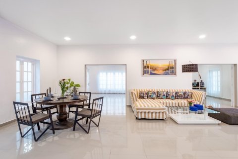 Villa in Pattaya, Thailand 6 bedrooms № 162969 - photo 15