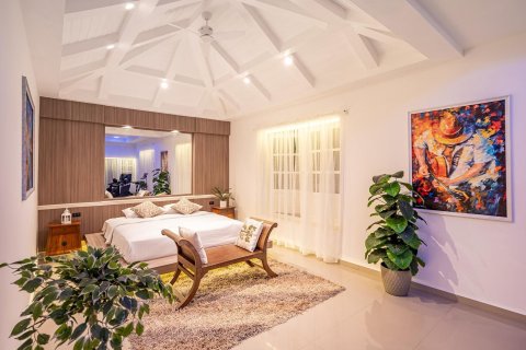 Villa in Pattaya, Thailand 6 bedrooms № 162969 - photo 11