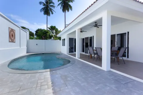 Villa in Phuket, Thailand 2 bedrooms № 162972 - photo 6