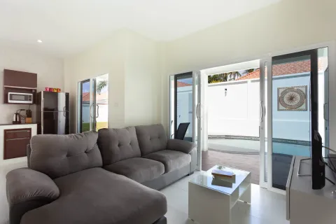 Villa in Phuket, Thailand 2 bedrooms № 162972 - photo 15