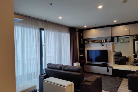 Condo in Bang Na, Bangkok, Thailand, 2 bedrooms  № 159279 - photo 2
