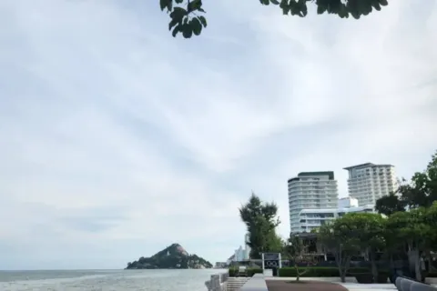 Кондоминиум с 2 спальнями в Хуа Хине, Таиланд № 159275 - фото 7