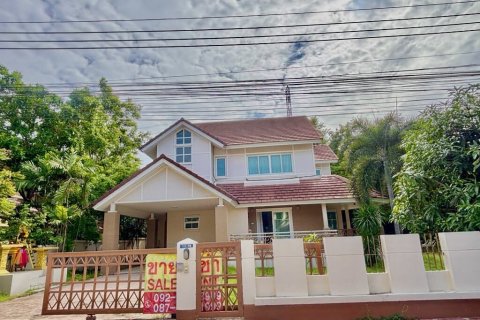 House in Pattaya, Thailand 3 bedrooms № 173842