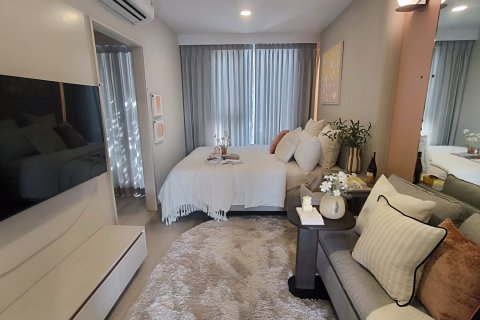 Condo in Bangkok, Thailand, 1 bedroom  № 170143 - photo 3