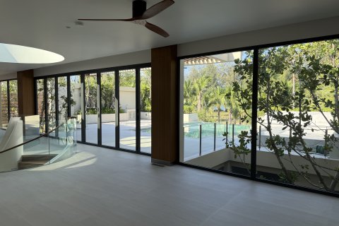 Villa in Phuket, Thailand 4 bedrooms № 173358 - photo 15