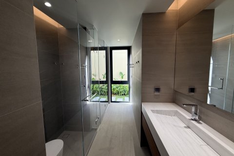 Villa in Phuket, Thailand 4 bedrooms № 173358 - photo 30