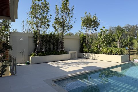 Villa in Phuket, Thailand 4 bedrooms № 173358 - photo 19