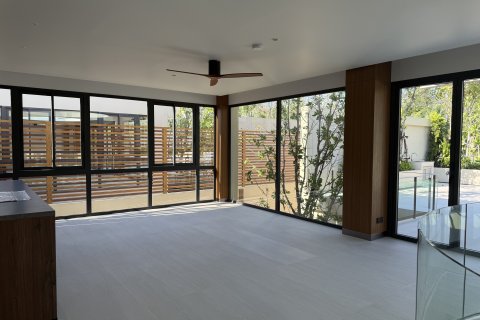 Villa in Phuket, Thailand 4 bedrooms № 173358 - photo 7