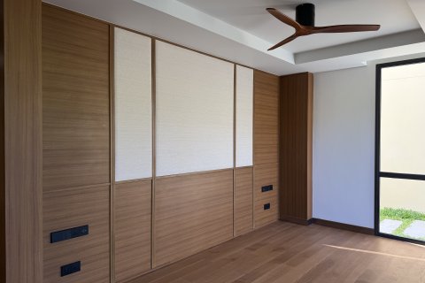 Villa in Phuket, Thailand 4 bedrooms № 173358 - photo 29