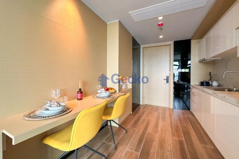 Condo in Pattaya, Thailand, 1 bedroom № 197056 - photo 12