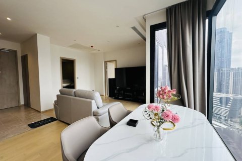 Кондоминиум с 2 спальнями в Дин Даенге, Бангкок, Таиланд № 150886 - фото 6